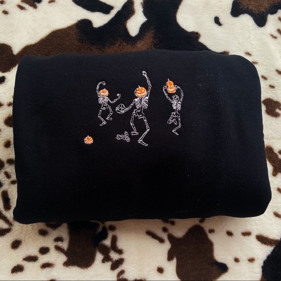 Tops - Skeleton Pumpkins Embroidered Crewneck